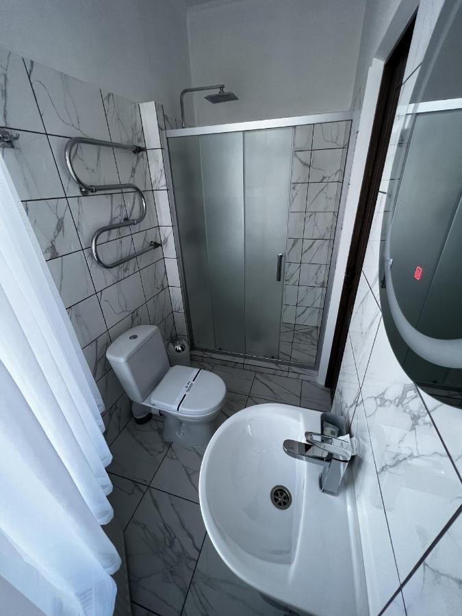 Zolotoy Fazan Hotel Mykolaiv Exterior photo